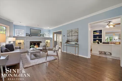Living - 549 Rivard, Grosse Pointe, MI 48230 photo 2 of 2