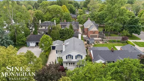View/Area - 549 Rivard, Grosse Pointe, MI 48230 photo 2 of 5
