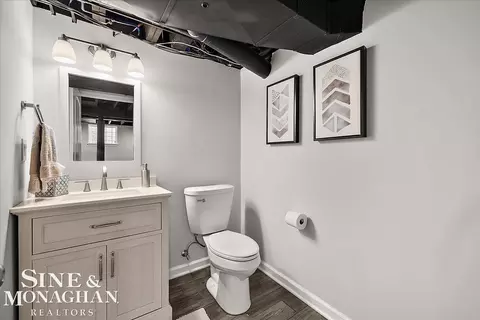 Bath - 549 Rivard, Grosse Pointe, MI 48230 photo 8 of 8