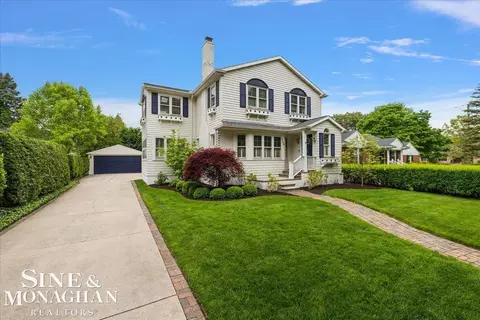 Exterior - 549 Rivard, Grosse Pointe, MI 48230 photo 5 of 8