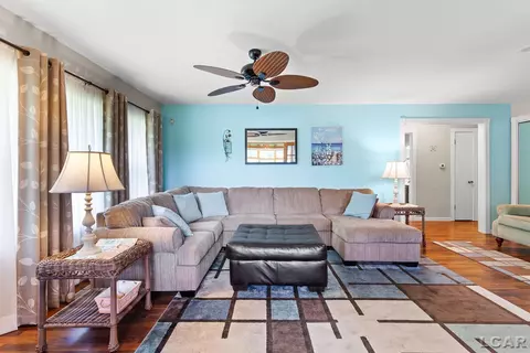 Living - 13673 Young, Hudson, MI 49247 photo 1 of 8