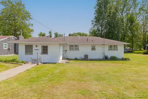 Exterior - 13673 Young, Hudson, MI 49247 photo 13 of 20