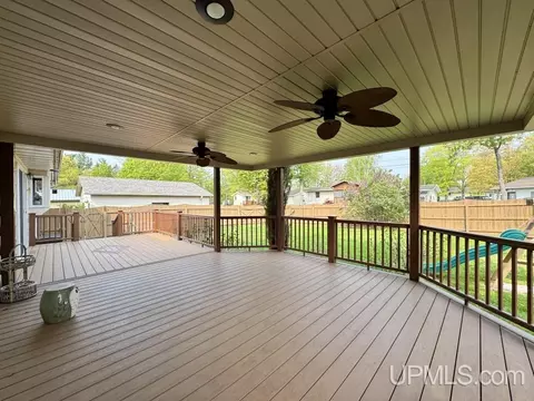 Exterior - 622 E Kemp, L'anse, MI 49946 photo 4 of 16