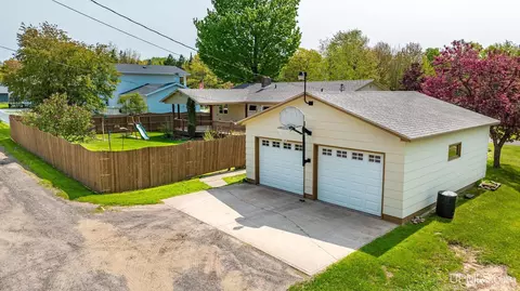 Exterior - 622 E Kemp, L'anse, MI 49946 photo 13 of 16