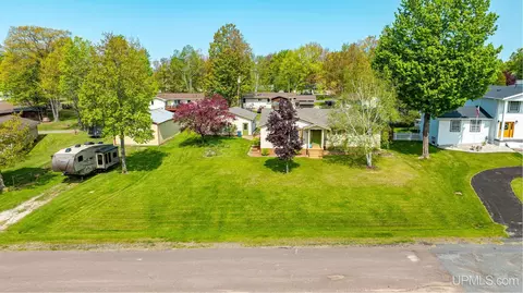 Exterior - 622 E Kemp, L'anse, MI 49946 photo 16 of 16
