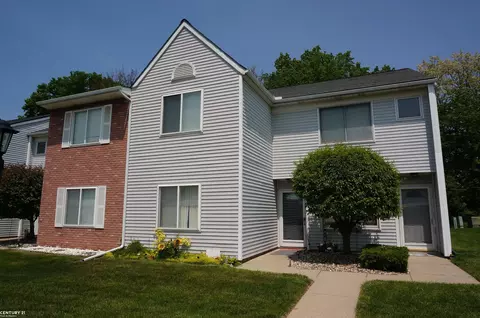 68 Rosebud, Mount Clemens, MI 48043