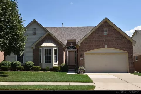 1163 Churchill Cir #90, Rochester, MI 48307