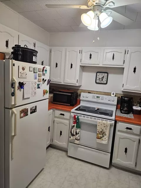 5652 Lakeside, Gladwin, MI 48624 photo 6