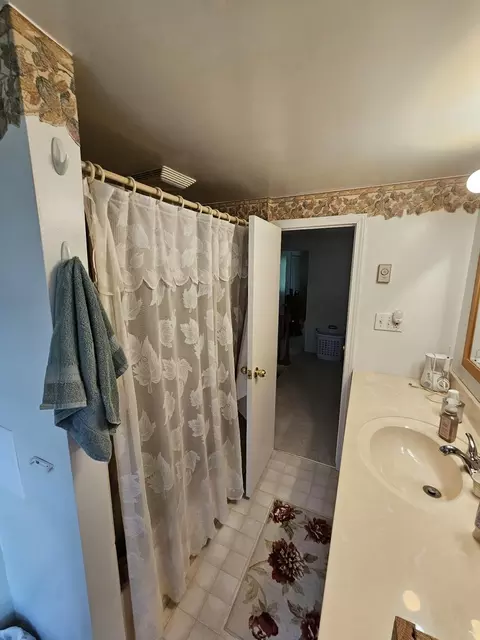 5652 Lakeside, Gladwin, MI 48624 photo 24