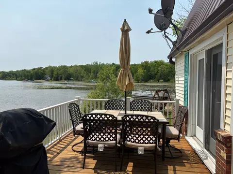 5652 Lakeside, Gladwin, MI 48624 photo 3
