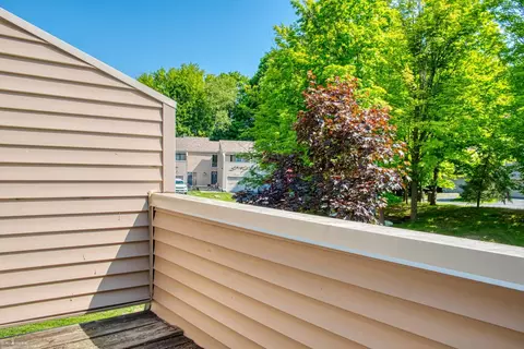 3635 E Mdws, Okemos, MI 48864 photo 28