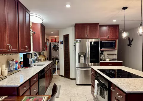 Kitchen - 6223 E Townline Lk, Harrison, MI 48625 photo 4 of 5