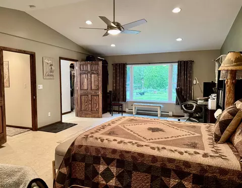 Bedroom - 6223 E Townline Lk, Harrison, MI 48625 photo 5 of 7