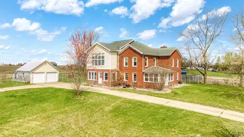 5716 Wolf Lk, Grass Lake, MI 49240