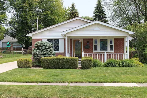 28030 Vogt, Saint Clair Shores, MI 48081