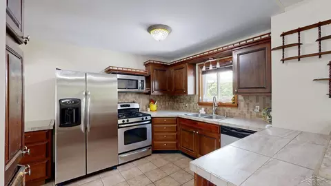 Kitchen - 8299 Woolfit, Mount Morris, MI 48458 photo 1 of 2