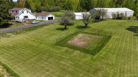 847 N Co Rd 545, Skandia, MI 49885