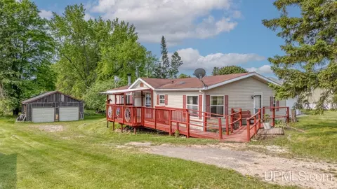 w5481 5th Street, Hermansville, MI 49847