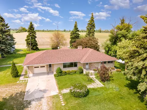 1631 Halstead, Essexville, MI 48732
