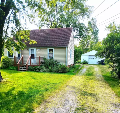 15330 Dayton, Monroe, MI 48161