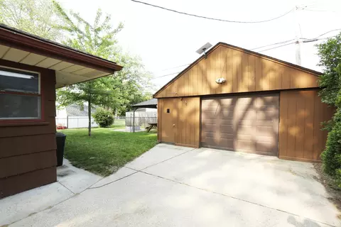 960 Lee, Algonac, MI 48001 photo 18