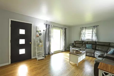 960 Lee, Algonac, MI 48001 photo 4