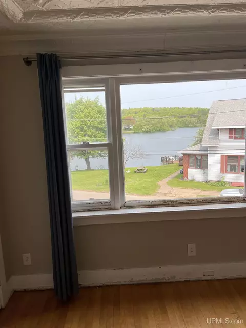 423 W Euclid, Ishpeming, MI 49849 photo 8