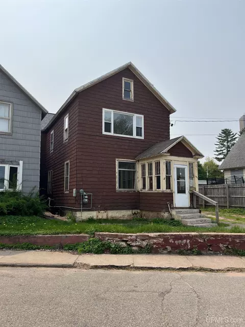 423 W Euclid, Ishpeming, MI 49849 photo 4