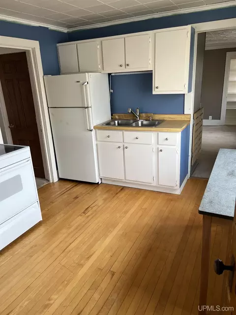 423 W Euclid, Ishpeming, MI 49849 photo 12