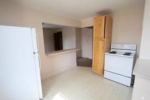 Kitchen - 624 Waterloo, Monroe, MI 48161 photo 4 of 5