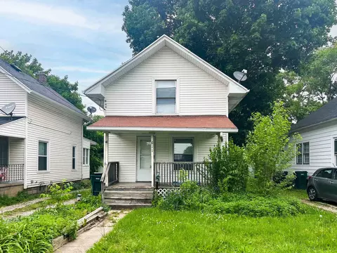611 E Mount Hope, Lansing, MI 48910