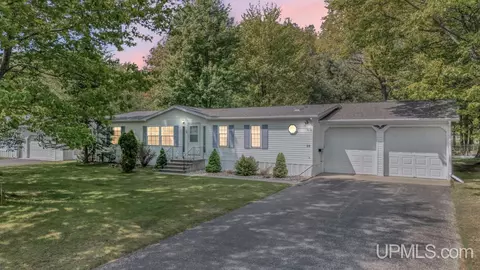 2600 S S Hl #LOT 28, Gladstone, MI 49837