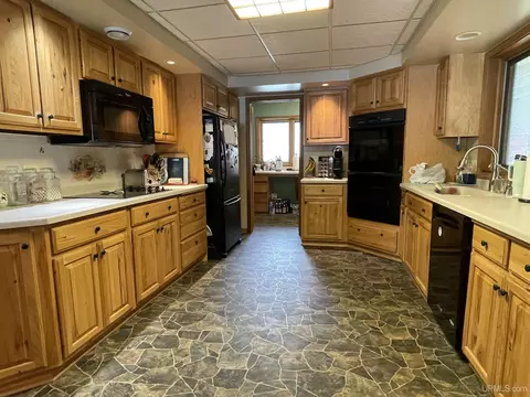 Kitchen - W18394 H-42, Germfask, MI 49836 photo 1 of 4