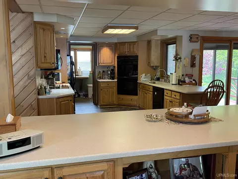 Kitchen - W18394 H-42, Germfask, MI 49836 photo 4 of 4