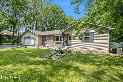 8122 Beecher, Flushing, MI 48433 photo 3