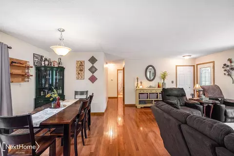 8122 Beecher, Flushing, MI 48433 photo 12
