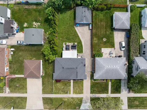 View/Area - 13040 Common, Warren, MI 48088 photo 2 of 3