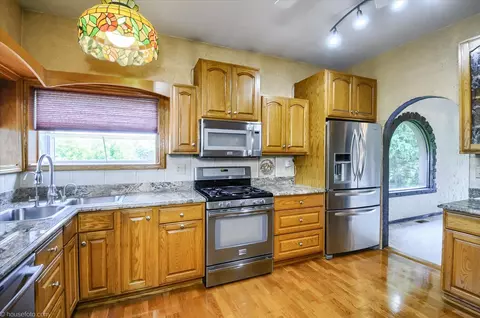 Kitchen - 5379 N Irish, Davison, MI 48423 photo 1 of 6