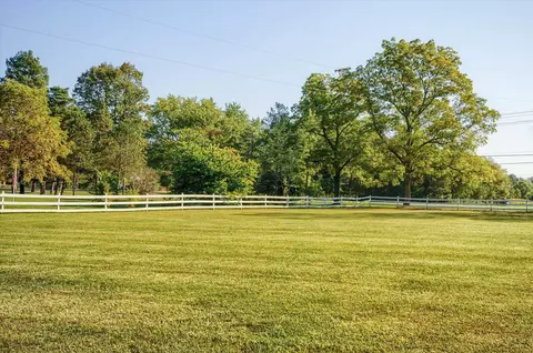 Exterior - 5379 N Irish, Davison, MI 48423 photo 16 of 36