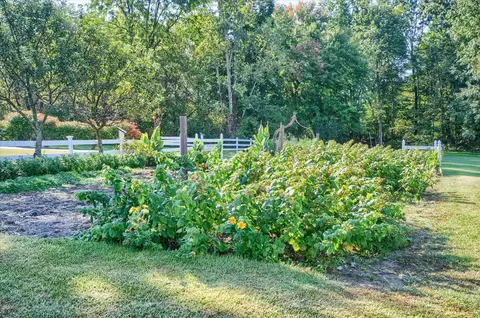 Exterior - 5379 N Irish, Davison, MI 48423 photo 13 of 36