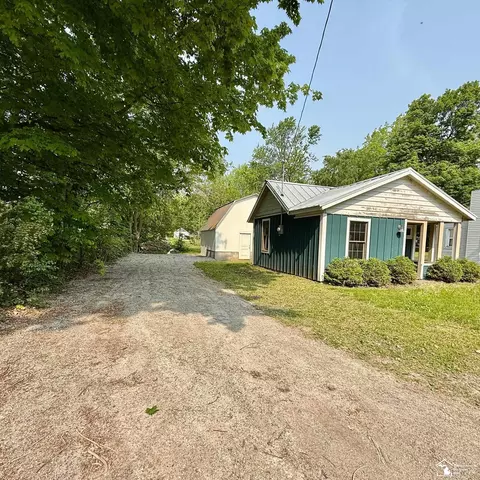 Exterior - 440 Cherry, Manitou Beach, MI 49253 photo 3 of 6