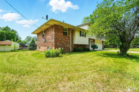 Exterior - 21302 Dean St, Romulus, MI 48174 photo 3 of 7