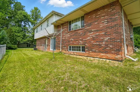 Exterior - 21302 Dean St, Romulus, MI 48174 photo 6 of 7
