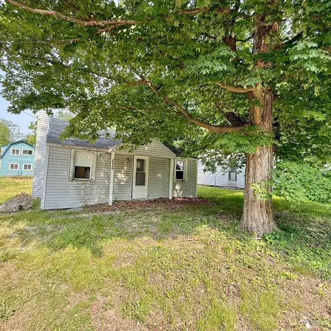 438 Cherry, Manitou Beach, MI 49253