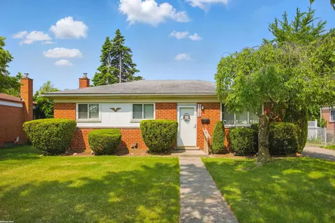 31565 Hayes, Warren, MI 48088