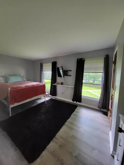 Bedroom - 2187 Painted Post, Flushing, MI 48433 photo 1 of 1