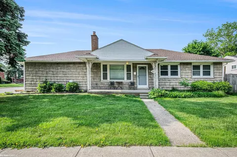 Exterior - 17844 Stephens, Eastpointe, MI 48021 photo 3 of 5