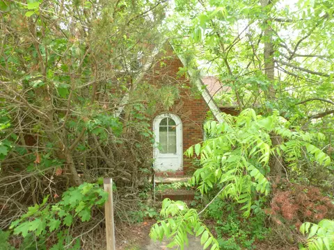 801 S Madison, Bay City, MI 48708