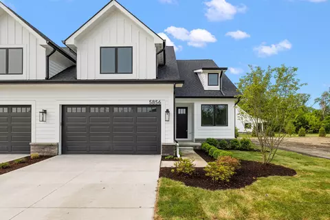 5856 Heights UNIT 19 /  10, Sterling Heights, MI 48314