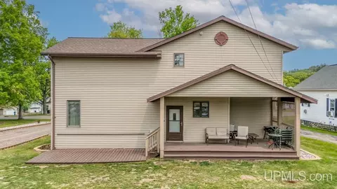 809 E D, Iron Mountain, MI 49801 photo 32